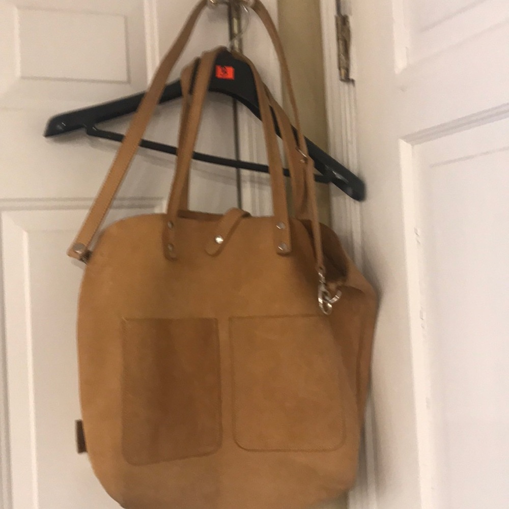 Leather tote